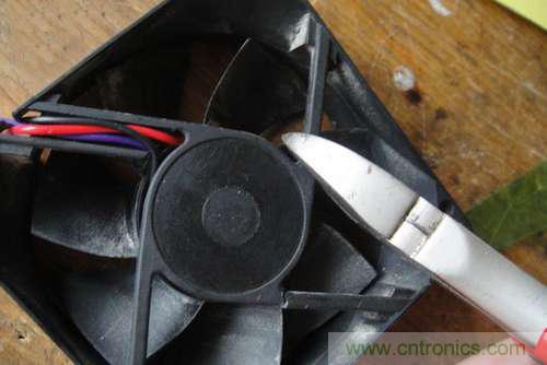 想減少電費(fèi)嗎？DIY一個迷你風(fēng)力發(fā)電機(jī)吧