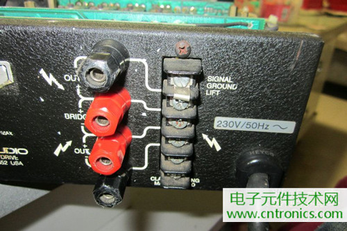 用料很給力！專業(yè)后級(jí)功放美國高峰FA1201拆解
