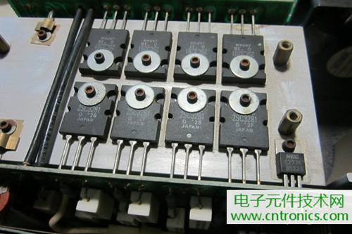 用料很給力！專業(yè)后級(jí)功放美國高峰FA1201拆解