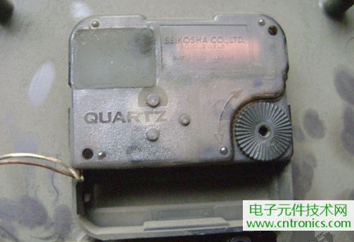 拆個老古董，日本精工石英電子掛鐘拆解