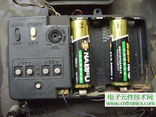 拆個老古董，日本精工石英電子掛鐘拆解