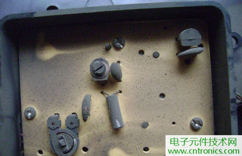拆個老古董，日本精工石英電子掛鐘拆解