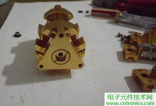 這貨一萬三？50W半導(dǎo)體激光模塊拆解