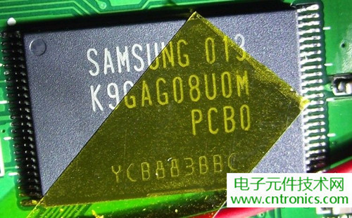 探秘電子紙！一款電紙書的電子墨水屏拆解