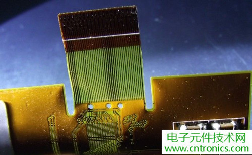 探秘電子紙！一款電紙書的電子墨水屏拆解