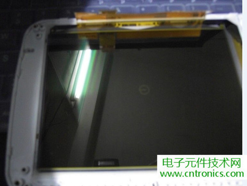 探秘電子紙！一款電紙書的電子墨水屏拆解