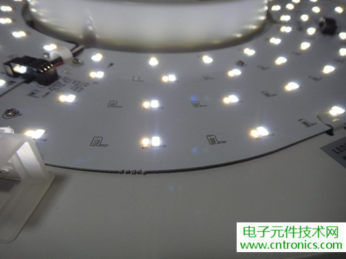 高端大氣上檔次！智能遙控調光LED吸頂燈拆解