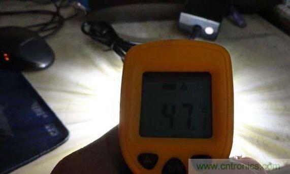 變廢為寶！風(fēng)扇散熱器變身山寨LED燈