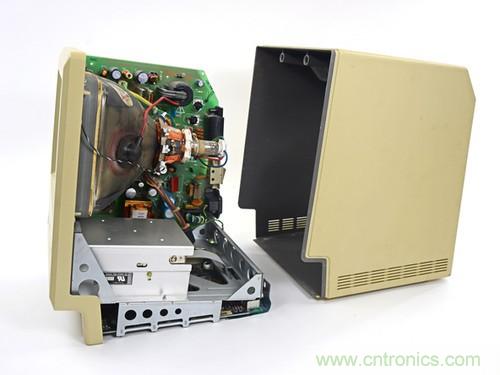 拆！古董級Macintosh 128K電腦