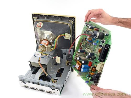 拆！古董級Macintosh 128K電腦