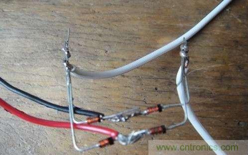 創(chuàng)意DIY！迷你風(fēng)力發(fā)電機(jī)！