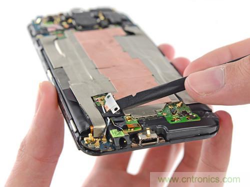 牛人強(qiáng)拆！新HTC One(M8)真機(jī)精密做工難修理