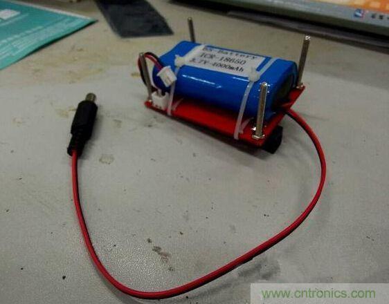 DIY神器：夜間不間斷電源，大學(xué)通宵嗨翻天！