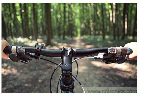自行車(chē)車(chē)把中，觸覺(jué)反饋的使用示例