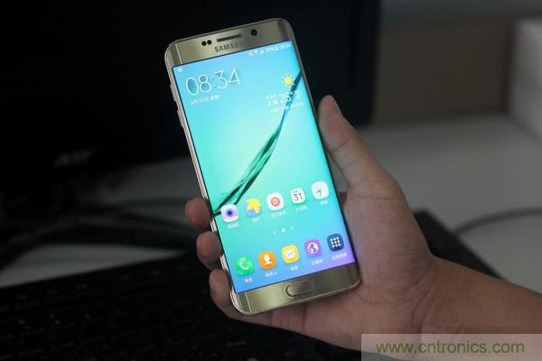 三星S6 Edge+拆解：比S6 Edge加在哪里？