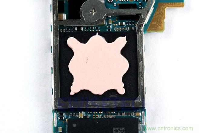 Galaxy Note5拆解，與S系列差距日漸模糊