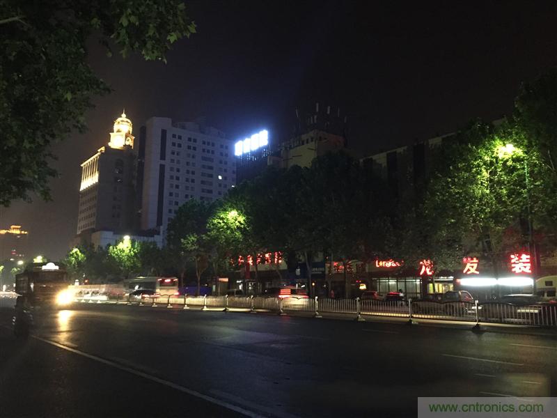 無邊框的 nubia Z9 ，一款既有驚喜，又有驚艷的智能手機(jī)