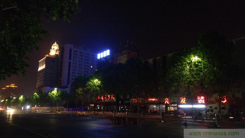 無邊框的 nubia Z9 ，一款既有驚喜，又有驚艷的智能手機(jī)