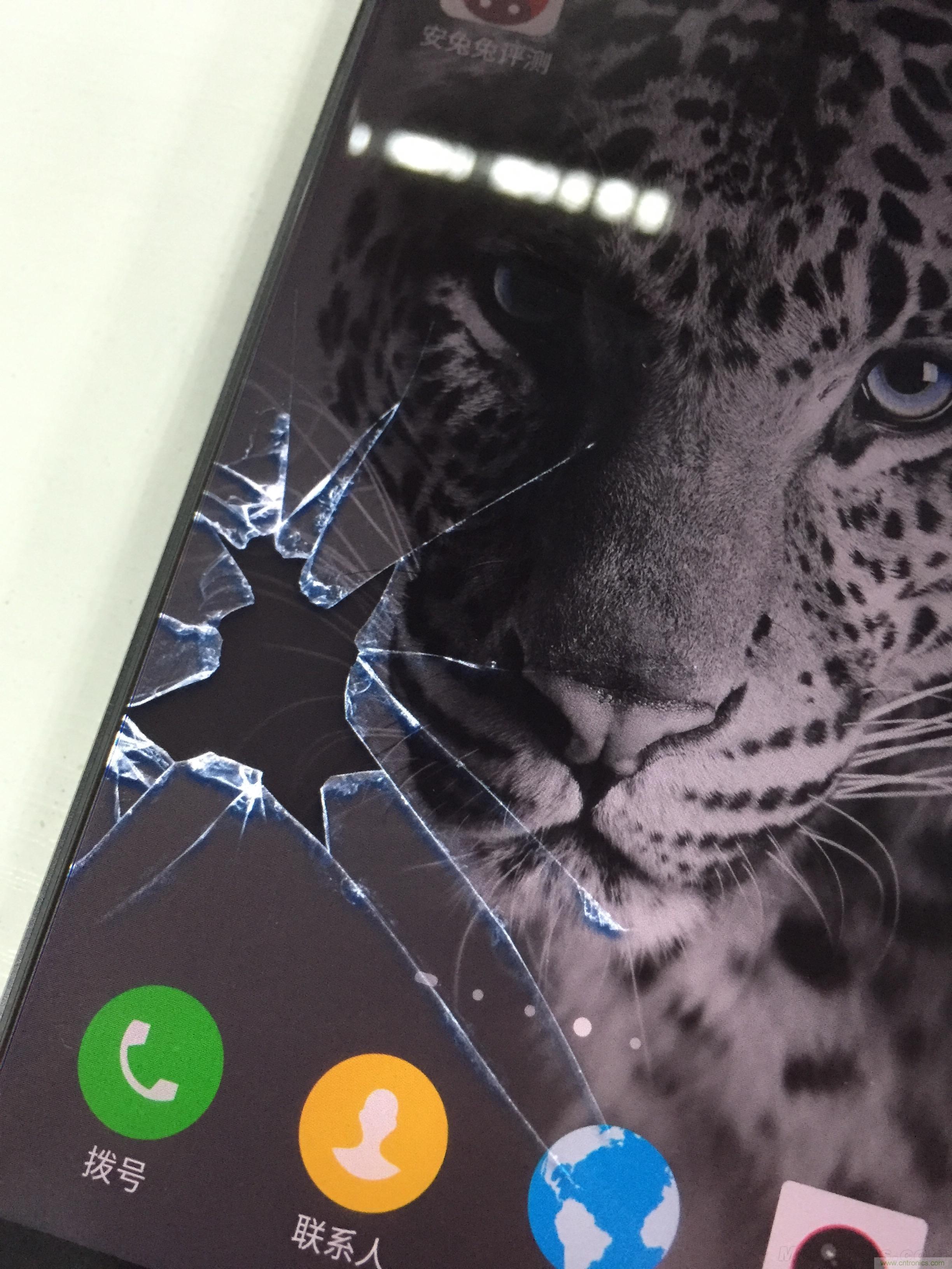 無邊框的 nubia Z9 ，一款既有驚喜，又有驚艷的智能手機(jī)
