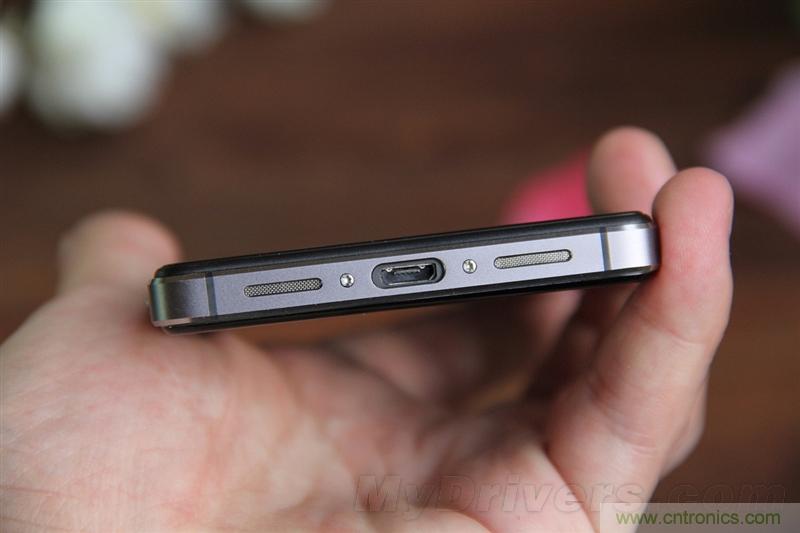 無邊框的 nubia Z9 ，一款既有驚喜，又有驚艷的智能手機(jī)