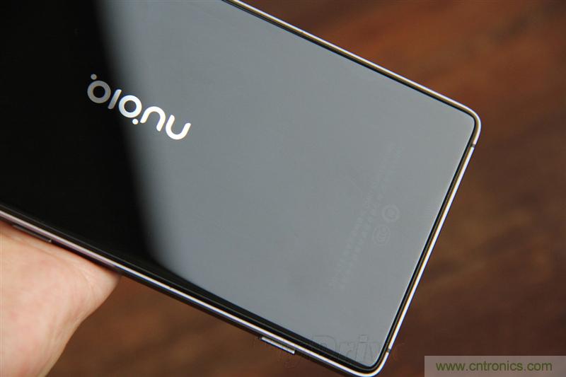 無邊框的 nubia Z9 ，一款既有驚喜，又有驚艷的智能手機(jī)