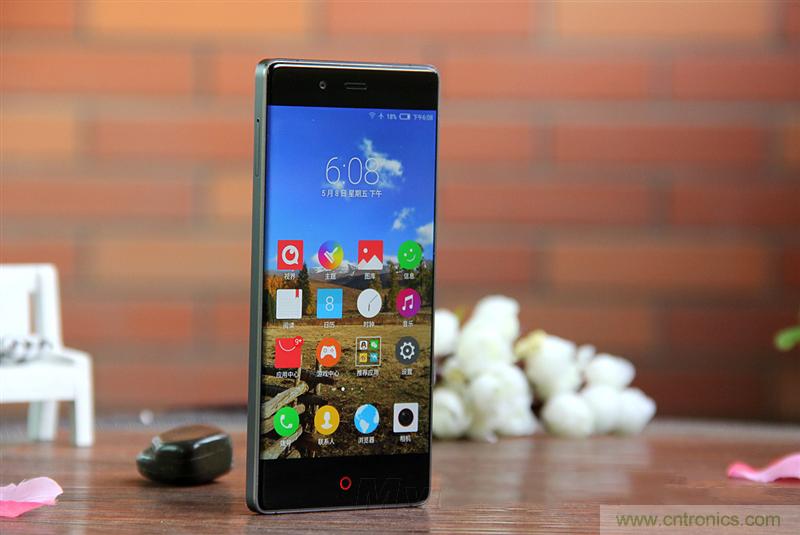 無邊框的 nubia Z9 ，一款既有驚喜，又有驚艷的智能手機(jī)