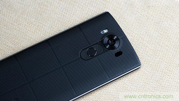 業(yè)界良心 LG V10 評測:剛毅、冷峻，不失人性化