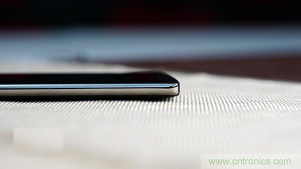 業(yè)界良心 LG V10 評測:剛毅、冷峻，不失人性化