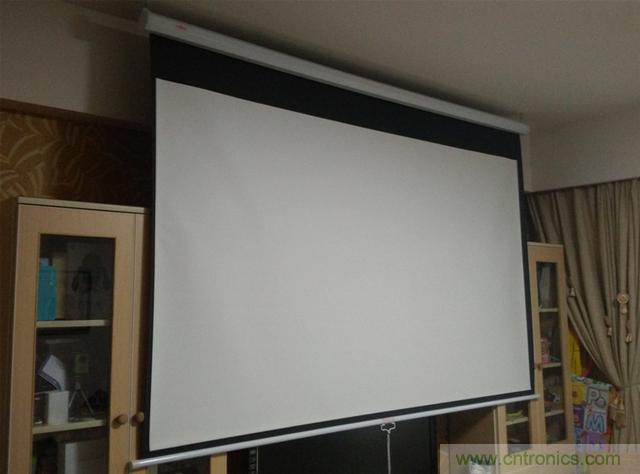 無屏電視時代已然來臨，客廳你做好準備了嗎？