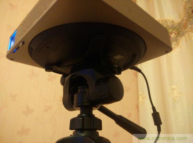 無屏電視時代已然來臨，客廳你做好準備了嗎？