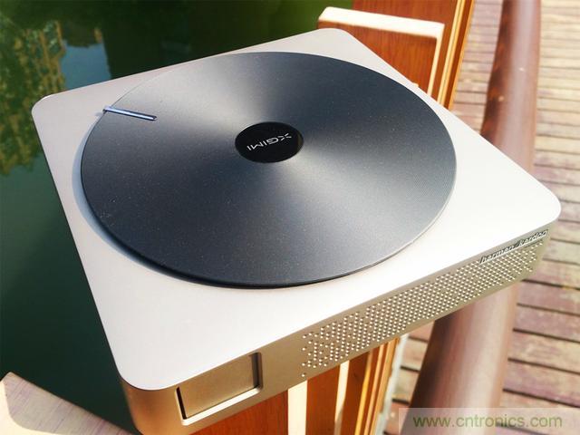 無屏電視時代已然來臨，客廳你做好準備了嗎？