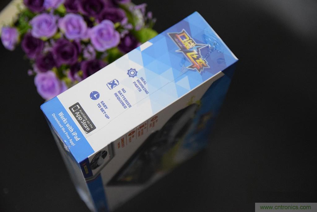 虛擬與現(xiàn)實相結(jié)合的飛車游戲，讓你體驗速度與激情的碰撞！