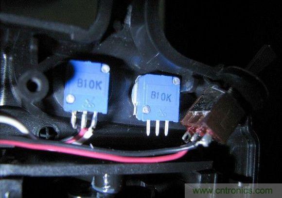 無人機(jī) DIY 制作全過程，酷得不要不要的！