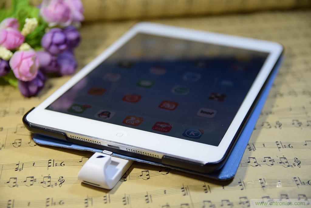 不越獄，就能隨意給iPad增容的影音娛樂利器