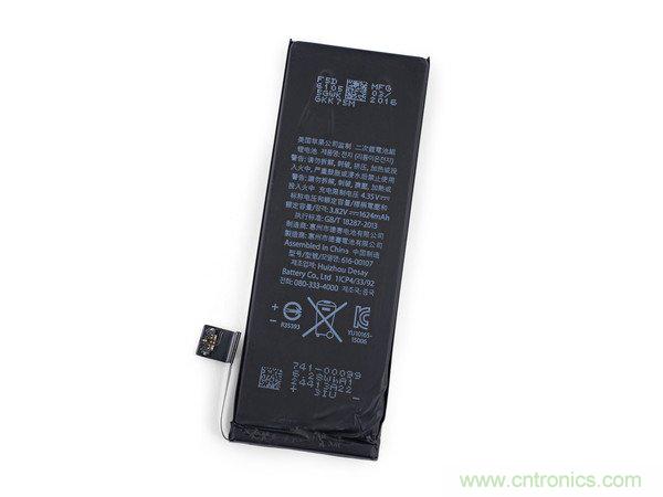 有什么地方?jīng)]有變？iPhone SE真機(jī)拆解