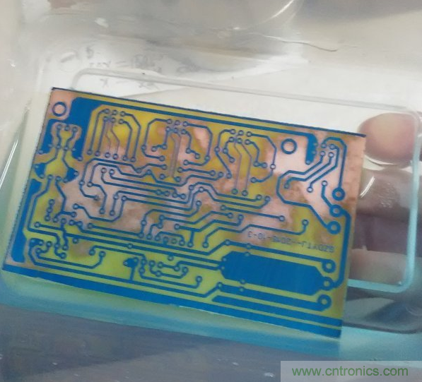 嘗試了四次PCB制作， 最后一發(fā)算是成功了