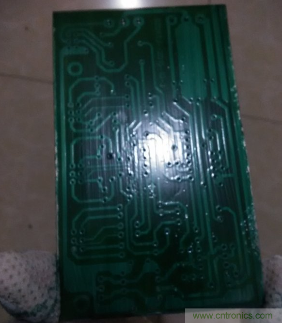嘗試了四次PCB制作， 最后一發(fā)算是成功了