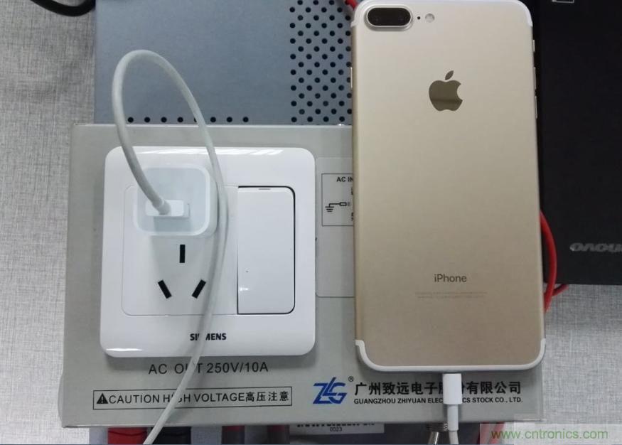 “瘋7”手機(jī)充電實(shí)測(cè)：為何沿用傳統(tǒng)充電模式？