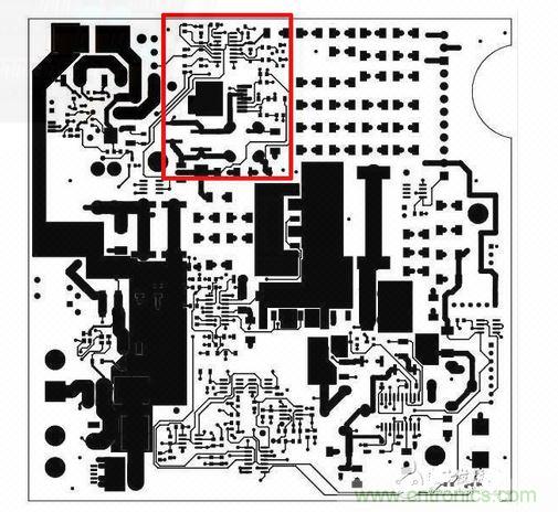 這是自動測試設備的PCB，因為事先了解過那顆SEPIC轉(zhuǎn)換器（以紅框標示），我的設計第一次就成功。