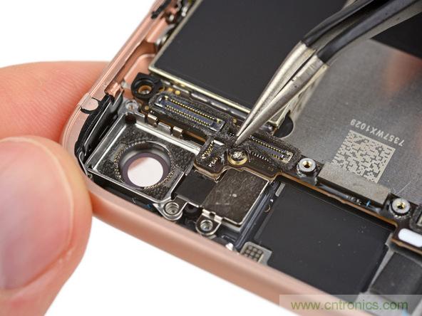 iPhone 8首拆：無(wú)線充電版本的iPhone 7？
