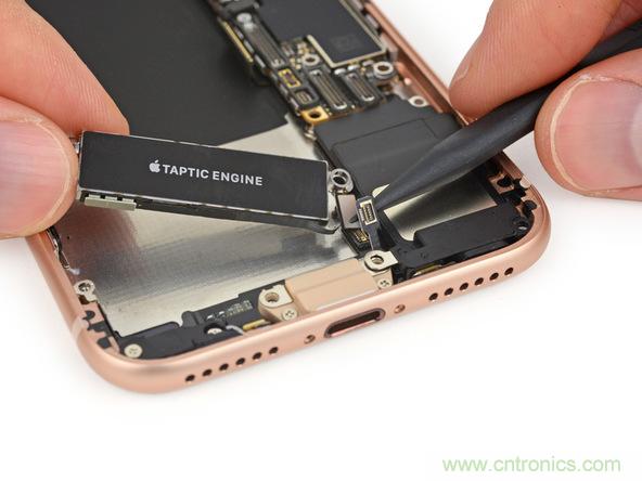 iPhone 8首拆：無(wú)線充電版本的iPhone 7？