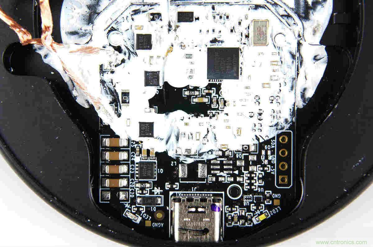 拆解對比：系出同門，小米、紫米無線充電器的差別有多大？