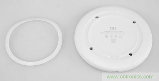 拆解對比：系出同門，小米、紫米無線充電器的差別有多大？